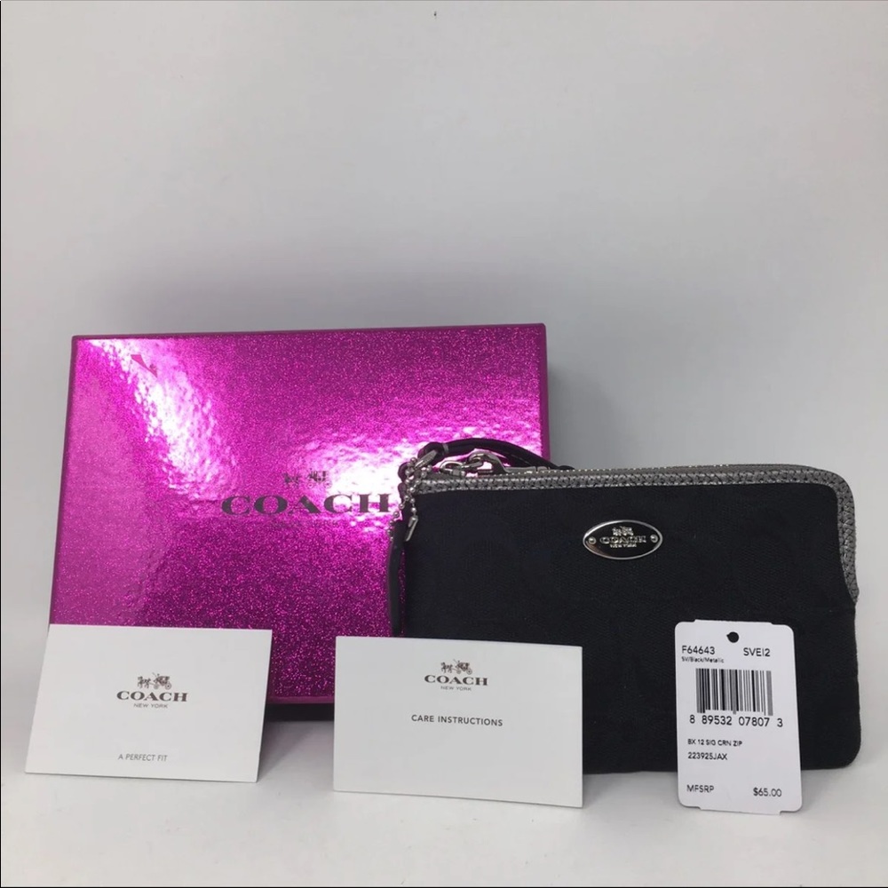 Coach Black Signature Jacquard Wristlet F64643